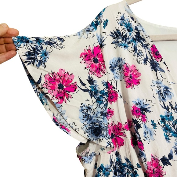 PLUS Torrid Floral Challis Lightweight Flutter Sleeve Flowy Maxi Dress Size 3X - Picture 8 of 9